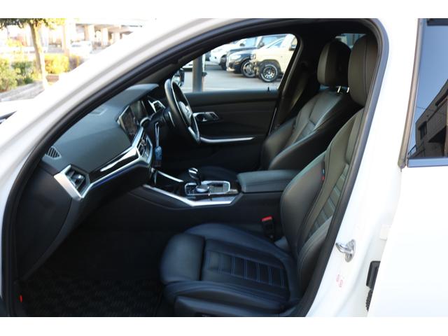 ３シリーズ ３２０ｄ　ｘＤｒｉｖｅ　Ｍスポーツ　禁煙車　純正ナビ１０．２５インチ　ＬＥＤヘッド　黒革シート　ＢＳＭ　クリアランスソナー　レーンキープ　Ｂカメラ　シートヒーター　メモリ付きパワーシート　クルコン　パドルシフト　パーキングアシスト（14枚目）