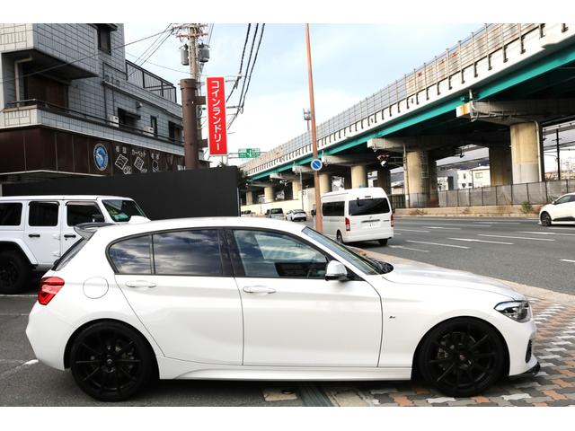 １シリーズ １１８ｄ　Ｍスポーツ　禁煙車　純正ナビ　ＬＥＤヘッド　　クルコン　Ｂカメラ　クリアランスソナー　　外ＡＷ１９インチ　アイバッハダウンサス　３ＤデザインＦリップ　Ｒスポ　スマートキー２個（6枚目）
