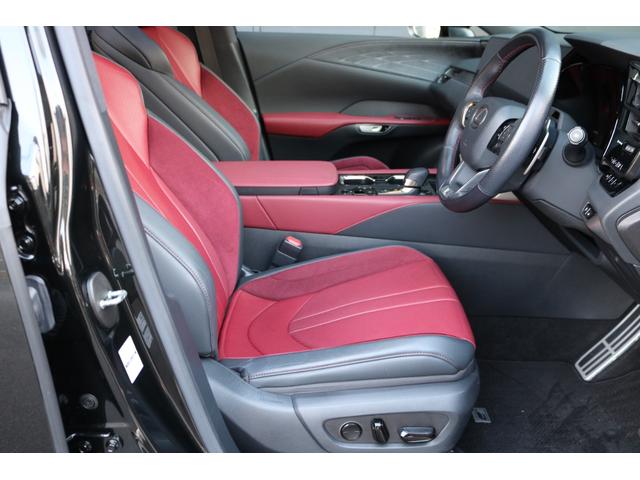 ＲＸ ＲＸ５００ｈ　Ｆスポーツパフォーマンス　禁煙車　純正ナビ　フルセグ　パノラマルーフ　レクサスチームメイト　オレンジキャリパー　パノラマビュー　デジミラ　赤革シート　輻射ヒーター　三眼ＬＥＤヘッド　ルーフレール　ＢＳＭ　カラーＨＵＤ（14枚目）