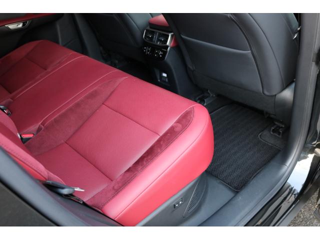 ＲＸ ＲＸ５００ｈ　Ｆスポーツパフォーマンス　禁煙車　純正ナビ　フルセグ　パノラマルーフ　レクサスチームメイト　オレンジキャリパー　パノラマビュー　デジミラ　赤革シート　輻射ヒーター　三眼ＬＥＤヘッド　ルーフレール　ＢＳＭ　カラーＨＵＤ（19枚目）