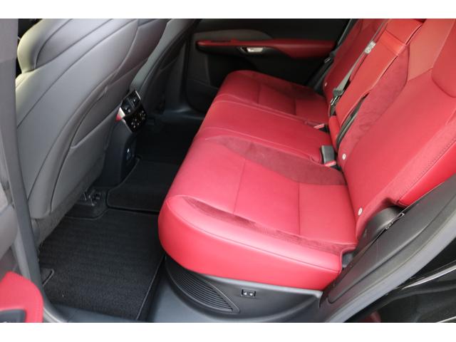 ＲＸ ＲＸ５００ｈ　Ｆスポーツパフォーマンス　禁煙車　純正ナビ　フルセグ　パノラマルーフ　レクサスチームメイト　オレンジキャリパー　パノラマビュー　デジミラ　赤革シート　輻射ヒーター　三眼ＬＥＤヘッド　ルーフレール　ＢＳＭ　カラーＨＵＤ（20枚目）