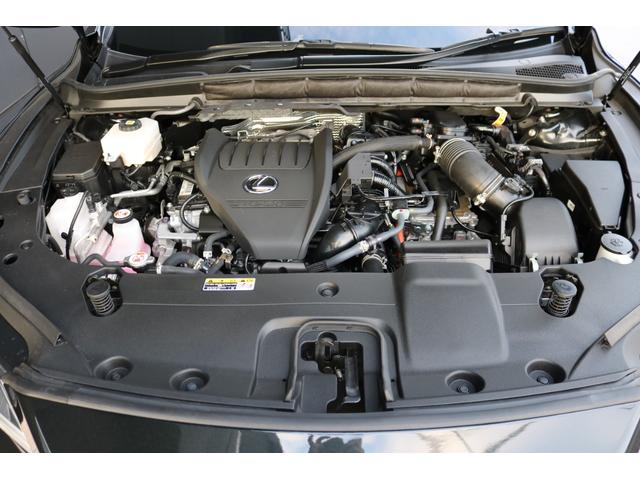 ＲＸ ＲＸ５００ｈ　Ｆスポーツパフォーマンス　禁煙車　純正ナビ　フルセグ　パノラマルーフ　レクサスチームメイト　オレンジキャリパー　パノラマビュー　デジミラ　赤革シート　輻射ヒーター　三眼ＬＥＤヘッド　ルーフレール　ＢＳＭ　カラーＨＵＤ（23枚目）