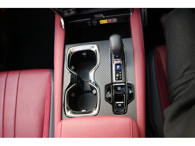 ＲＸ ＲＸ５００ｈ　Ｆスポーツパフォーマンス　禁煙車　純正ナビ　フルセグ　パノラマルーフ　レクサスチームメイト　オレンジキャリパー　パノラマビュー　デジミラ　赤革シート　輻射ヒーター　三眼ＬＥＤヘッド　ルーフレール　ＢＳＭ　カラーＨＵＤ（30枚目）