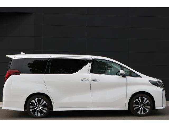 アルファード ２．５Ｓ　Ｃパッケージ　ワンオーナー　禁煙車　ツインムーンルーフ　純正ＤＡ　バックモニター　純正フリップダウンモニター　黒革エアシート　シートヒーター　ＥＴＣ　メモリ付パワーシート　クルコン　レーンキープ　三眼ＬＥＤ（12枚目）