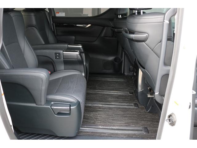 アルファード ２．５Ｓ　Ｃパッケージ　ワンオーナー　禁煙車　ツインムーンルーフ　純正ＤＡ　バックモニター　純正フリップダウンモニター　黒革エアシート　シートヒーター　ＥＴＣ　メモリ付パワーシート　クルコン　レーンキープ　三眼ＬＥＤ（18枚目）