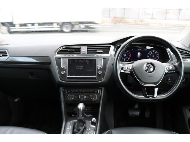 ティグアン TSI コンフォートライン 禁煙車 純正ナビ フルセグ 黒革シート アラウンドビューカメラ パドルシフト LEDヘッド パノラマサンルーフ クルコン パワーシート シートヒーター ルーフレール パワーバックドア BSM プリクラ(11枚目)