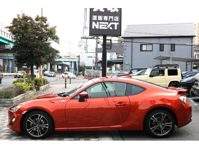 ８６ ＧＴリミテッド　ナビ（ＡＶＮ－Ｚ０４ｉＷ）　フルセグＴＶ　禁煙車　ハーフレザーシート　シートヒーター　Ｂカメラ　パドルシフト　ＬＥＤヘッド　クルコン（10枚目）