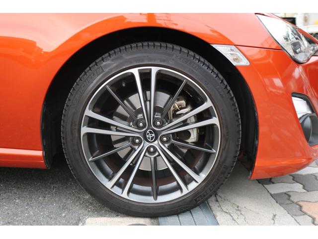 ８６ ＧＴリミテッド　ナビ（ＡＶＮ－Ｚ０４ｉＷ）　フルセグＴＶ　禁煙車　ハーフレザーシート　シートヒーター　Ｂカメラ　パドルシフト　ＬＥＤヘッド　クルコン（32枚目）