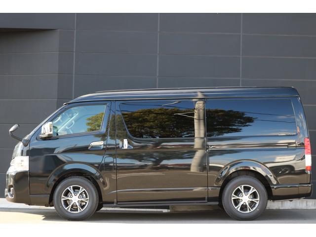 ハイエースワゴン ＧＬロングファインテックツアラー　ワンオーナー　禁煙車　パノラマビュー　両側電動スライドドア　デジタルインナーミラー　純正ナビ（ＮＳＺＴ－Ｗ６８Ｔ）　フルセグＴＶ　クリアランスソナー　プリクラ　レーンキープ　Ｂｌｕｅｔｏｏｔｈ（11枚目）