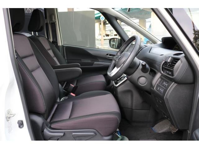 セレナ ｅ－パワー　ハイウェイスターＶ　ワンオーナー　禁煙車　社外ナビ（ＥＺ１１Ｚ）　フルセグ　アラウンドビューモニター　プロパイロット　プリクラッシュセーフティ　フリップダウンモニター　両側パワースライドドア　インテリジェントルームミラー（13枚目）