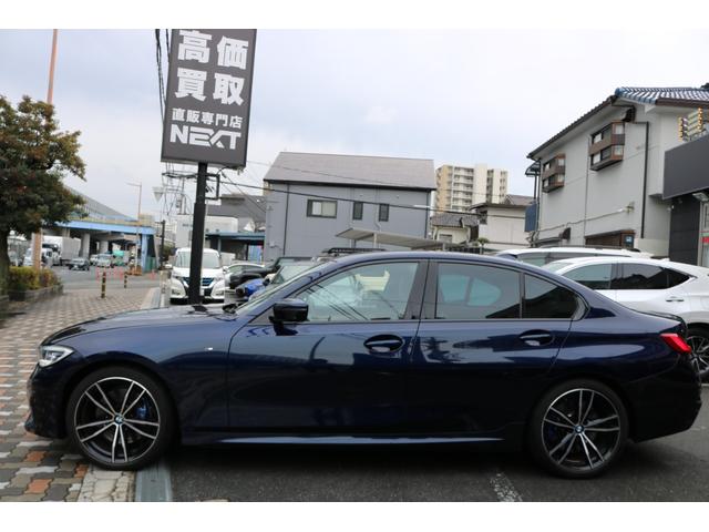 ３シリーズ ３２０ｉ　Ｍスポーツ　ワンオーナー　３６０度カメラ　革シート　シートヒーター　ＨＵＤ　ハーマンカードン　純正ナビ　フルセグＴＶ　１９０インチＡＷ　ブルーキャリパー　パワートランク（9枚目）