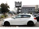 １１８ｄ　Ｍスポーツ　禁煙車　純正ナビ　ＬＥＤヘッド　　クルコン　Ｂカメラ　クリアランスソナー　　外ＡＷ１９インチ　アイバッハダウンサス　３ＤデザインＦリップ　Ｒスポ　スマートキー２個（10枚目）