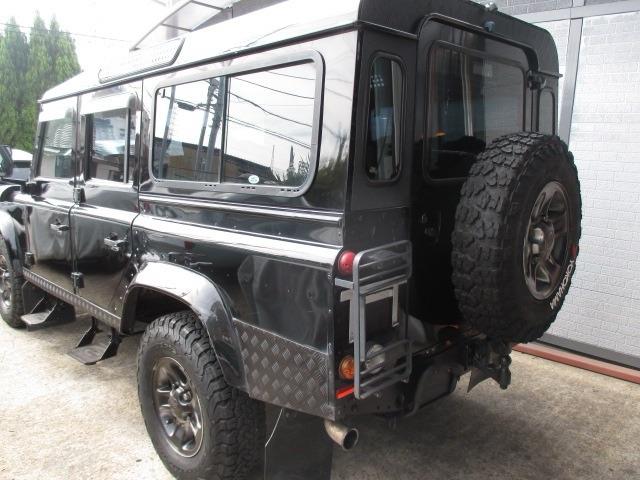 ディフェンダー １１０Ｓ　ディーゼル　４ＷＤ　新車並行　ＮＯ－Ｘ適合車　２００６年モデル　５速ＭＴ（2枚目）