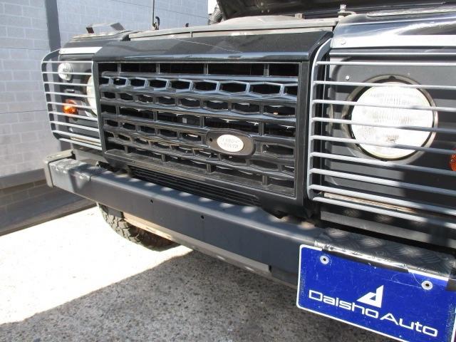 ディフェンダー １１０Ｓ　ディーゼル　４ＷＤ　新車並行　ＮＯ－Ｘ適合車　２００６年モデル　５速ＭＴ（6枚目）