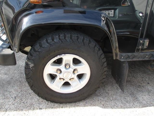 ディフェンダー １１０Ｓ　ディーゼル　４ＷＤ　新車並行　ＮＯ－Ｘ適合車　２００６年モデル　５速ＭＴ（7枚目）