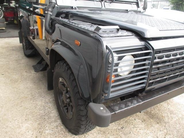 ディフェンダー １１０Ｓ　ディーゼル　４ＷＤ　新車並行　ＮＯ－Ｘ適合車　２００６年モデル　５速ＭＴ（21枚目）