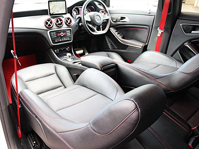 CLAクラス CLA45 4マチック 車庫保管/禁煙/AMG CLA45/レーダーセーフティP/AMG赤色ブレーキキャリパー/パナメリカーナグリル/純正ナビTV/バックカメラ/前車追従クルーズコントロール/ETC/車検令和8年6月(24枚目)