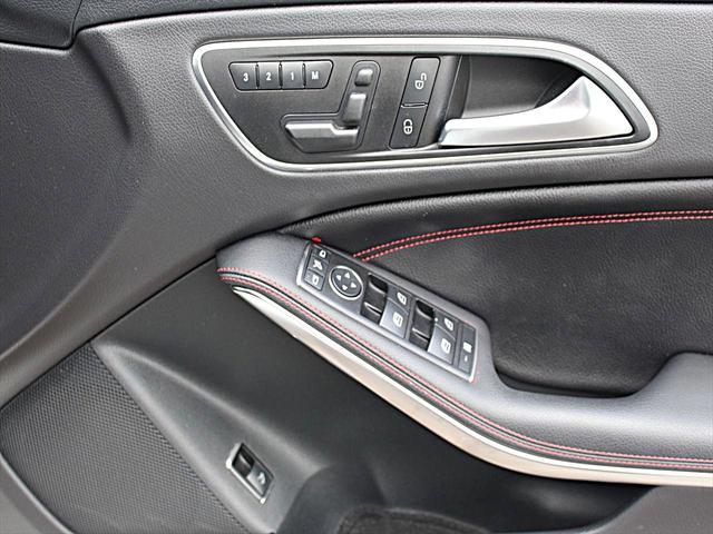 CLAクラス CLA45 4マチック 車庫保管/禁煙/AMG CLA45/レーダーセーフティP/AMG赤色ブレーキキャリパー/パナメリカーナグリル/純正ナビTV/バックカメラ/前車追従クルーズコントロール/ETC/車検令和8年6月(32枚目)