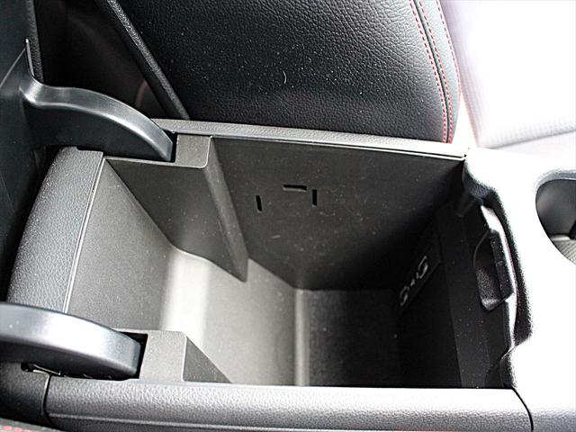 CLAクラス CLA45 4マチック 車庫保管/禁煙/AMG CLA45/レーダーセーフティP/AMG赤色ブレーキキャリパー/パナメリカーナグリル/純正ナビTV/バックカメラ/前車追従クルーズコントロール/ETC/車検令和8年6月(39枚目)