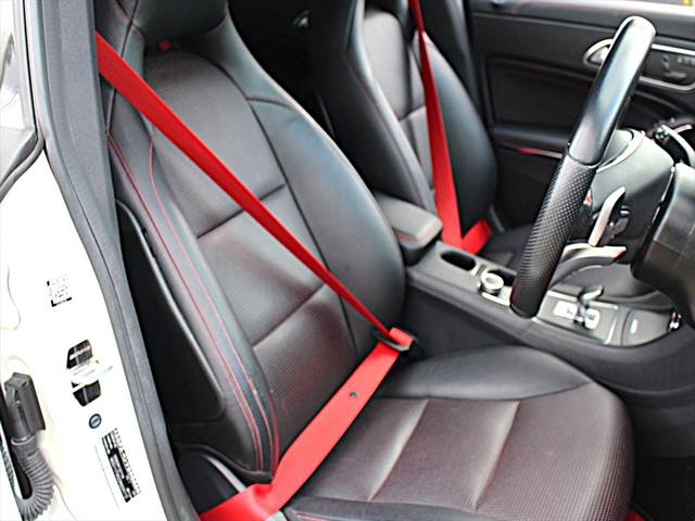 CLAクラス CLA45 4マチック 車庫保管/禁煙/AMG CLA45/レーダーセーフティP/AMG赤色ブレーキキャリパー/パナメリカーナグリル/純正ナビTV/バックカメラ/前車追従クルーズコントロール/ETC/車検令和8年6月(52枚目)