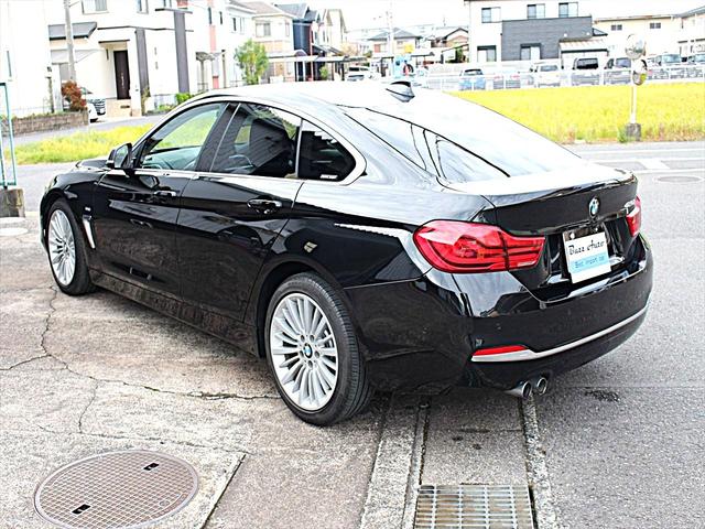 ４シリーズ ４２０ｉグランクーペ　ラグジュアリー　ディーラー整備／後期モデル／禁煙／インテリジェントセーフティー／前車追従クルコン／黒革シート／３６０度カメラ／純正ナビＴＶ／ミラー内蔵ＥＴＣ／電動バックドア／前席ヒータ付電動シート（8枚目）