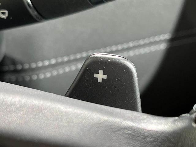 レンジローバーイヴォーク ＳＥプラス　認定中古車　ガラスルーフ　ＭＥＲＩＤＩＡＮ　前席シートヒーター　電動リアゲート　パドルシフト　ＨＩＤヘッドライト　純正１９インチアルミホイール　パワーシート　サラウンドカメラ　キーレス　フルセグＴＶ（11枚目）