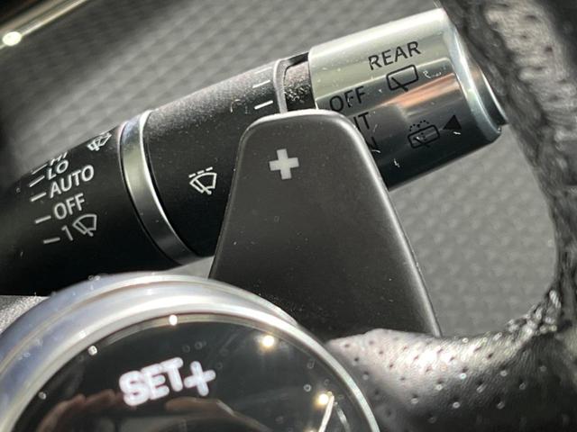 レンジローバーイヴォーク ５０ｔｈ　コレクション　認定中古車　特別仕様車　ブラックエクステリアパック　全席シートヒーター　アダプティブクルーズ　ブラインドスポットモニター　フル液晶メーター　電動リアゲート　サラウンドカメラ　純正２０インチアルミ（11枚目）