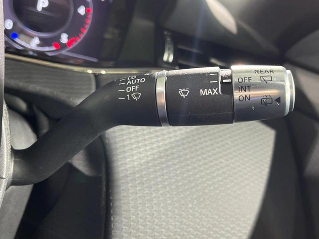 レンジローバーイヴォーク ５０ｔｈ　コレクション　認定中古車　特別仕様車　ブラックエクステリアパック　全席シートヒーター　アダプティブクルーズ　ブラインドスポットモニター　フル液晶メーター　電動リアゲート　サラウンドカメラ　純正２０インチアルミ（34枚目）