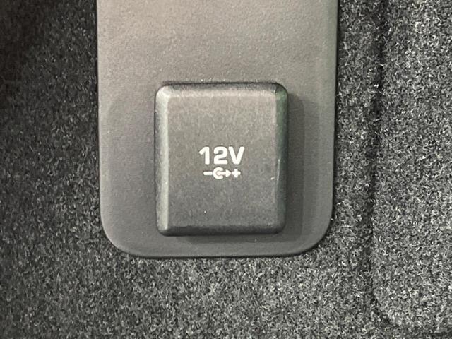 レンジローバーイヴォーク ５０ｔｈ　コレクション　認定中古車　特別仕様車　ブラックエクステリアパック　全席シートヒーター　アダプティブクルーズ　ブラインドスポットモニター　フル液晶メーター　電動リアゲート　サラウンドカメラ　純正２０インチアルミ（54枚目）