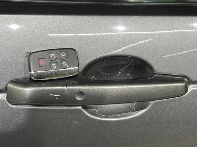 ディスカバリー ＨＳＥ　認定中古車　エアサスペンション　サンルーフ　ブラックパック　７人乗りシート　全席シートヒーター＆ベンチレーション　３ゾーンクライメートコントロール　電動ステアリングコラム　ハンズフリーテールゲート（12枚目）