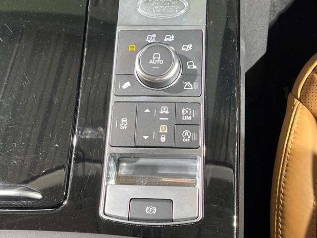 ディスカバリー ＨＳＥ　認定中古車　エアサスペンション　サンルーフ　ブラックパック　７人乗りシート　全席シートヒーター＆ベンチレーション　３ゾーンクライメートコントロール　電動ステアリングコラム　ハンズフリーテールゲート（41枚目）