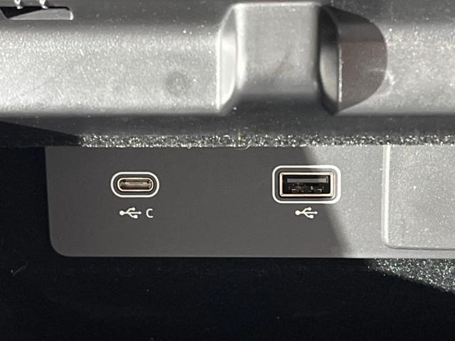 レンジローバーイヴォーク Ｓ　Ｐ２００　認定中古車　アダプティブクルーズコントロール　フロントシートヒーター　ブラインドスポット　電動リアゲート　電動ステアリングコラム　タッチプロデュオ　サラウンドカメラ　ＬＥＤヘッドライト　革シート（54枚目）