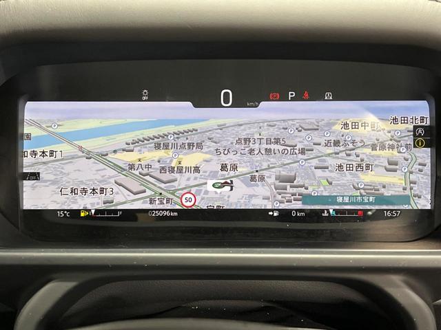 ディフェンダー １１０Ｘ－ダイナミックＨＳＥ　Ｄ３００　認定中古車　ブラックパック　エアサスペンション　サンルーフ　前席シートヒーター＆ベンチレーション　ＭＥＲＩＤＩＡＮ　アダプティブクルーズ　メモリ付電動シート　純正２２インチアルミ　ブラインドスポット（11枚目）