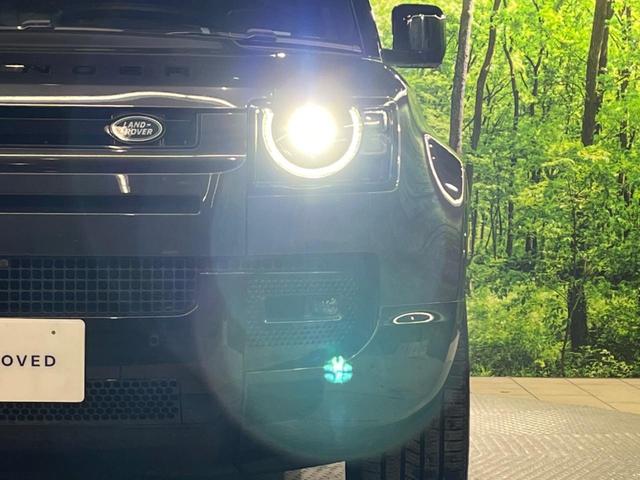 ディフェンダー １１０Ｘ－ダイナミックＨＳＥ　Ｄ３００　認定中古車　ブラックパック　エアサスペンション　サンルーフ　前席シートヒーター＆ベンチレーション　ＭＥＲＩＤＩＡＮ　アダプティブクルーズ　メモリ付電動シート　純正２２インチアルミ　ブラインドスポット（12枚目）