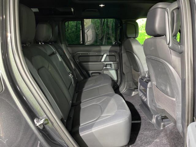 ディフェンダー １１０Ｘ－ダイナミックＨＳＥ　Ｄ３００　認定中古車　ブラックパック　エアサスペンション　サンルーフ　前席シートヒーター＆ベンチレーション　ＭＥＲＩＤＩＡＮ　アダプティブクルーズ　メモリ付電動シート　純正２２インチアルミ　ブラインドスポット（15枚目）