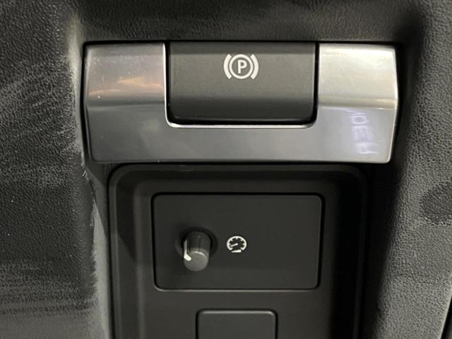 ディフェンダー １１０Ｘ－ダイナミックＨＳＥ　Ｄ３００　認定中古車　ブラックパック　エアサスペンション　サンルーフ　前席シートヒーター＆ベンチレーション　ＭＥＲＩＤＩＡＮ　アダプティブクルーズ　メモリ付電動シート　純正２２インチアルミ　ブラインドスポット（56枚目）