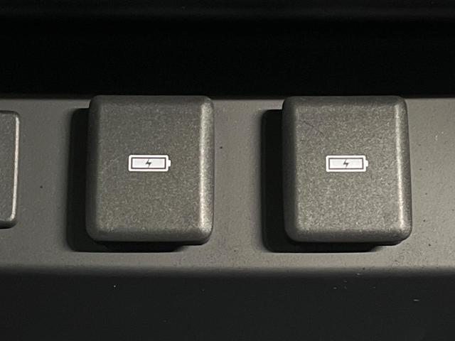 ディフェンダー １１０Ｘ－ダイナミックＨＳＥ　Ｄ３００　認定中古車　ブラックパック　エアサスペンション　サンルーフ　前席シートヒーター＆ベンチレーション　ＭＥＲＩＤＩＡＮ　アダプティブクルーズ　メモリ付電動シート　純正２２インチアルミ　ブラインドスポット（59枚目）