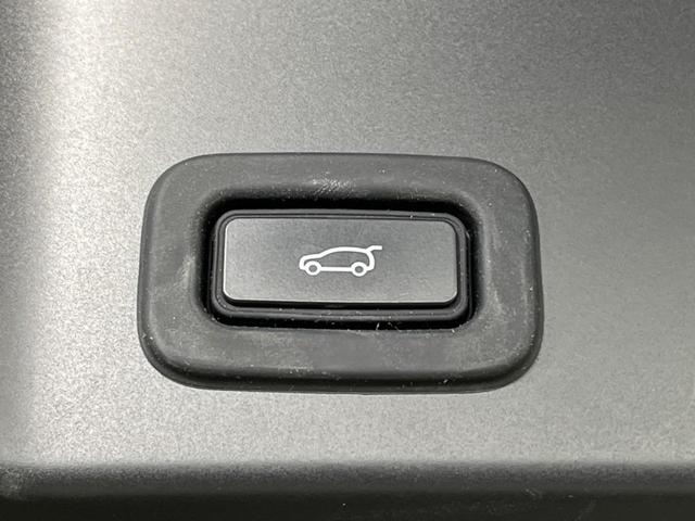 レンジローバーイヴォーク Ｒ－ダイナミック　ＳＥ　認定中古車　クリアサイトルームミラー　ＭＥＲＩＤＩＡＮ　タッチプロデュオ　フロントシートヒーター　電動ステアリングコラム　アダプティブクルーズ　ブラインドスポット　純正２０インチアルミ　電動リアゲート（13枚目）