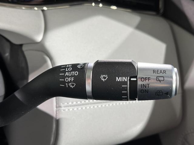 レンジローバーイヴォーク Ｒ－ダイナミック　ＳＥ　認定中古車　クリアサイトルームミラー　ＭＥＲＩＤＩＡＮ　タッチプロデュオ　フロントシートヒーター　電動ステアリングコラム　アダプティブクルーズ　ブラインドスポット　純正２０インチアルミ　電動リアゲート（34枚目）