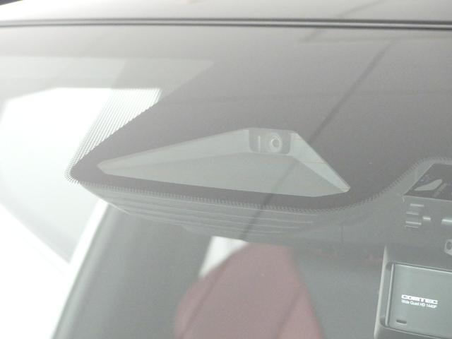 ＮＸ ＮＸ３５０ｈ　Ｆスポーツ　ワンオーナー　認定車両　Ｆスポーツ　ホワイトノーヴァ　内装　レッド　アドバンスドパーク　Ｆオレンジキャリパー　ルーフレール　三眼ＬＥＤ　後席シートヒーター　デジタルインナーミラー　パノラマルーフ（18枚目）