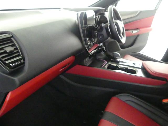 ＮＸ ＮＸ３５０ｈ　Ｆスポーツ　ワンオーナー　認定車両　Ｆスポーツ　ホワイトノーヴァ　内装　レッド　アドバンスドパーク　Ｆオレンジキャリパー　ルーフレール　三眼ＬＥＤ　後席シートヒーター　デジタルインナーミラー　パノラマルーフ（29枚目）