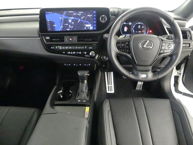 ＥＳ ＥＳ３００ｈ　Ｆスポーツ　ワンオーナー　認定車両　Ｆスポーツ　内装ブラックＬ－ＴＥＸ　ホワイトノーヴァ　ハンズフリーパワーバックドア　カラーヘッドアップＤ　パノラミックビュー　デジタルインナーミラー　置くだけ充電（13枚目）