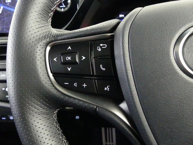 ＥＳ ＥＳ３００ｈ　Ｆスポーツ　ワンオーナー　認定車両　Ｆスポーツ　内装ブラックＬ－ＴＥＸ　ホワイトノーヴァ　ハンズフリーパワーバックドア　カラーヘッドアップＤ　パノラミックビュー　デジタルインナーミラー　置くだけ充電（20枚目）