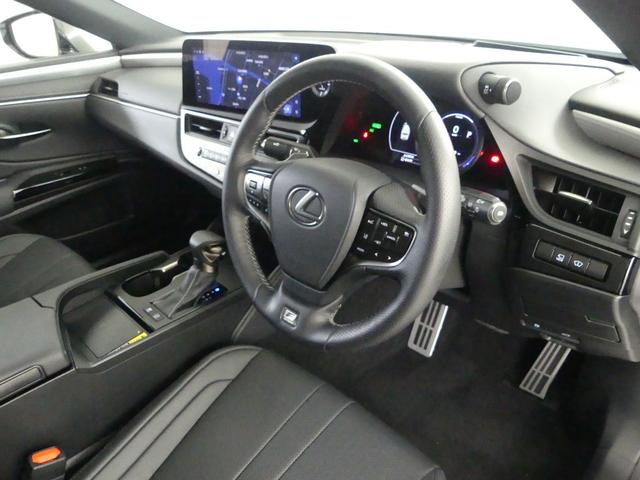 ＥＳ ＥＳ３００ｈ　Ｆスポーツ　ワンオーナー　認定車両　Ｆスポーツ　内装ブラックＬ－ＴＥＸ　ホワイトノーヴァ　ハンズフリーパワーバックドア　カラーヘッドアップＤ　パノラミックビュー　デジタルインナーミラー　置くだけ充電（29枚目）