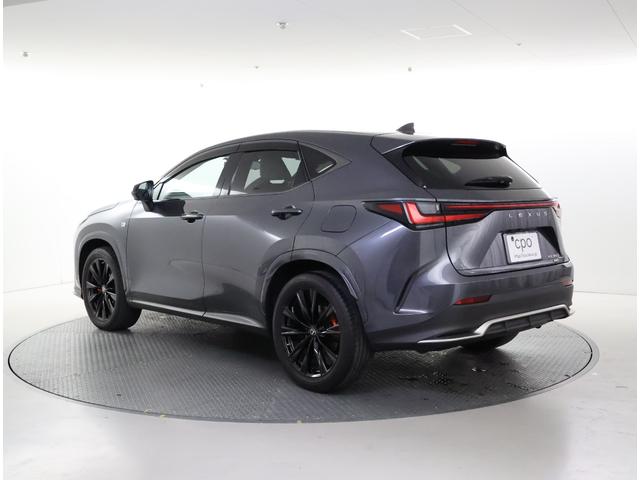 NX NX350 Fスポーツ ソニッククロム ワンオーナー 認定車両 Fスポーツ オレンジキャリパー サンガンフルLED 後席電動シート デジタルインナーミラー(3枚目)