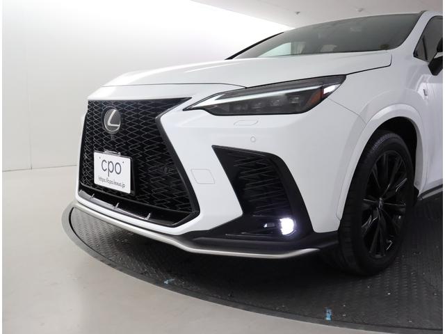 NX NX350h Fスポーツ ワンオーナー 認定車両 Fスポーツハイブリット ホワイトノーヴァ 内装フレアレッド オレンジキャリパー 三眼フルLED パノラミックビューモニター デジタルインナーミラー(10枚目)