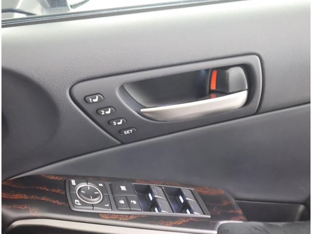 IS IS500Fスポツパフォーマンスファストエディション ワンオーナー 認定車両 ファーストエディション チタニウムカーバイトグレー 内装ブラック ムーンルーフ(16枚目)