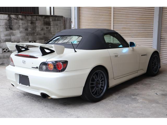 Ｓ２０００ タイプＳ　ＡＰレーシングキャリパー　ピロブッシュ　ダッシュ貫通ロールバー（エアコン有）チタンマフラー　クスコ２ｗａｙ　ＬＳＤ　大容量アルミラジエター　ＳＰＯＯＮデフケース　書き換えコンピューター（4枚目）