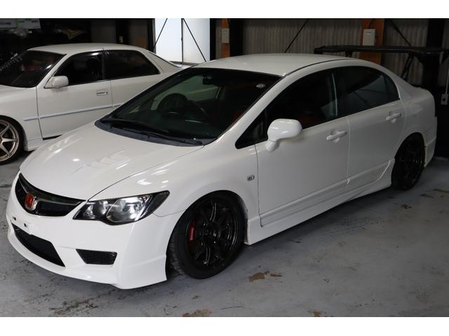 シビック タイプＲ　２．０　５ＭＴ　社外カーボンＧＴウイング　社外カーボンボンネット　ＦＥＥＬ’Ｓマフラー　ＢＬＩＴＺ車高調　ＷＥＤＳスポーツ１７ｉｎｃｈ　ＥＴＣ　ドラレコ（3枚目）