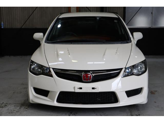 シビック タイプＲ　２．０　５ＭＴ　社外カーボンＧＴウイング　社外カーボンボンネット　ＦＥＥＬ’Ｓマフラー　ＢＬＩＴＺ車高調　ＷＥＤＳスポーツ１７ｉｎｃｈ　ＥＴＣ　ドラレコ（6枚目）